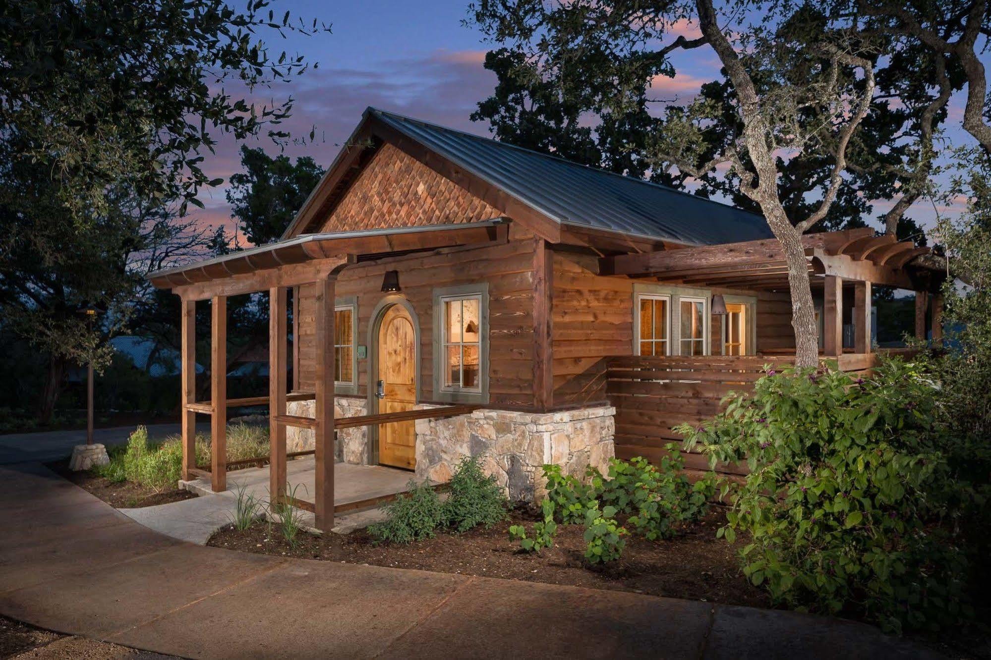 Camp Lucy Hotel ดริปปิง สปริงส์ ภายนอก รูปภาพ
